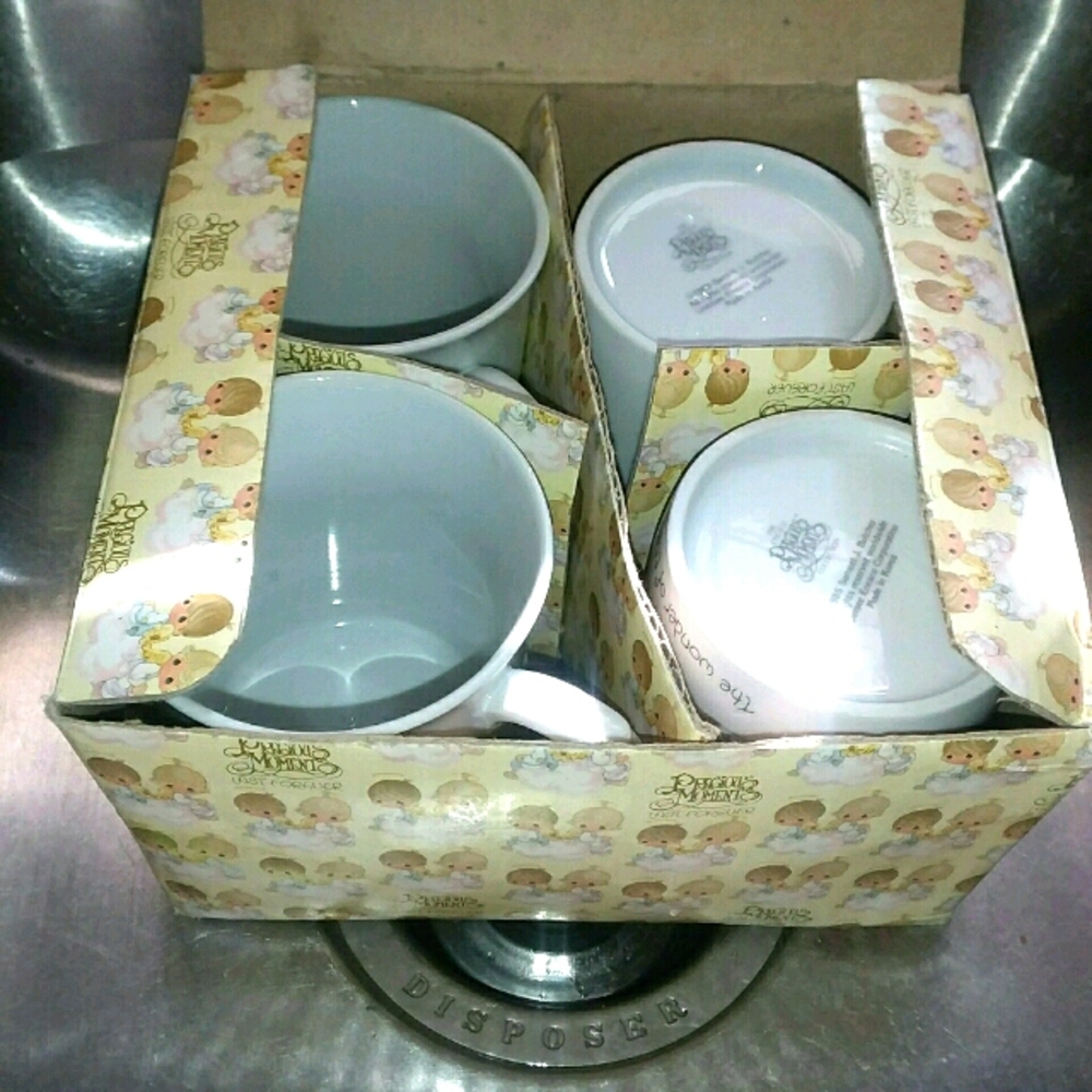 Precious Moments 4 piece decorative mug gift set